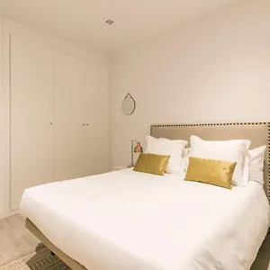 Avenida America En Capital Apartamento