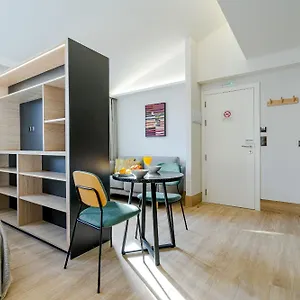 Feelathome Ventas Aparthotel